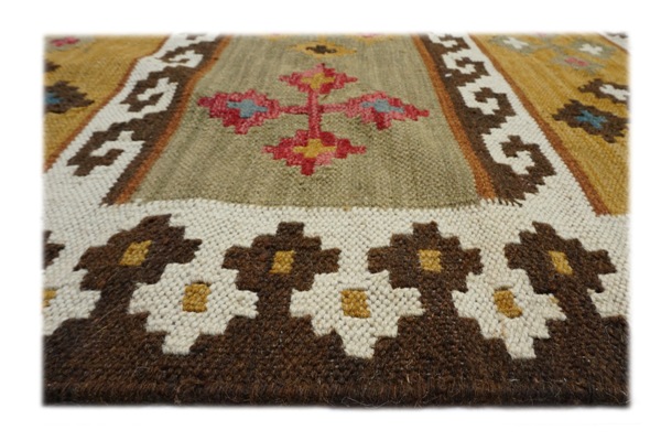 natural and artistic